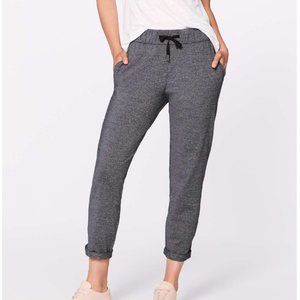 Lululemon On The Fly Pant *28" Heathered Black 6